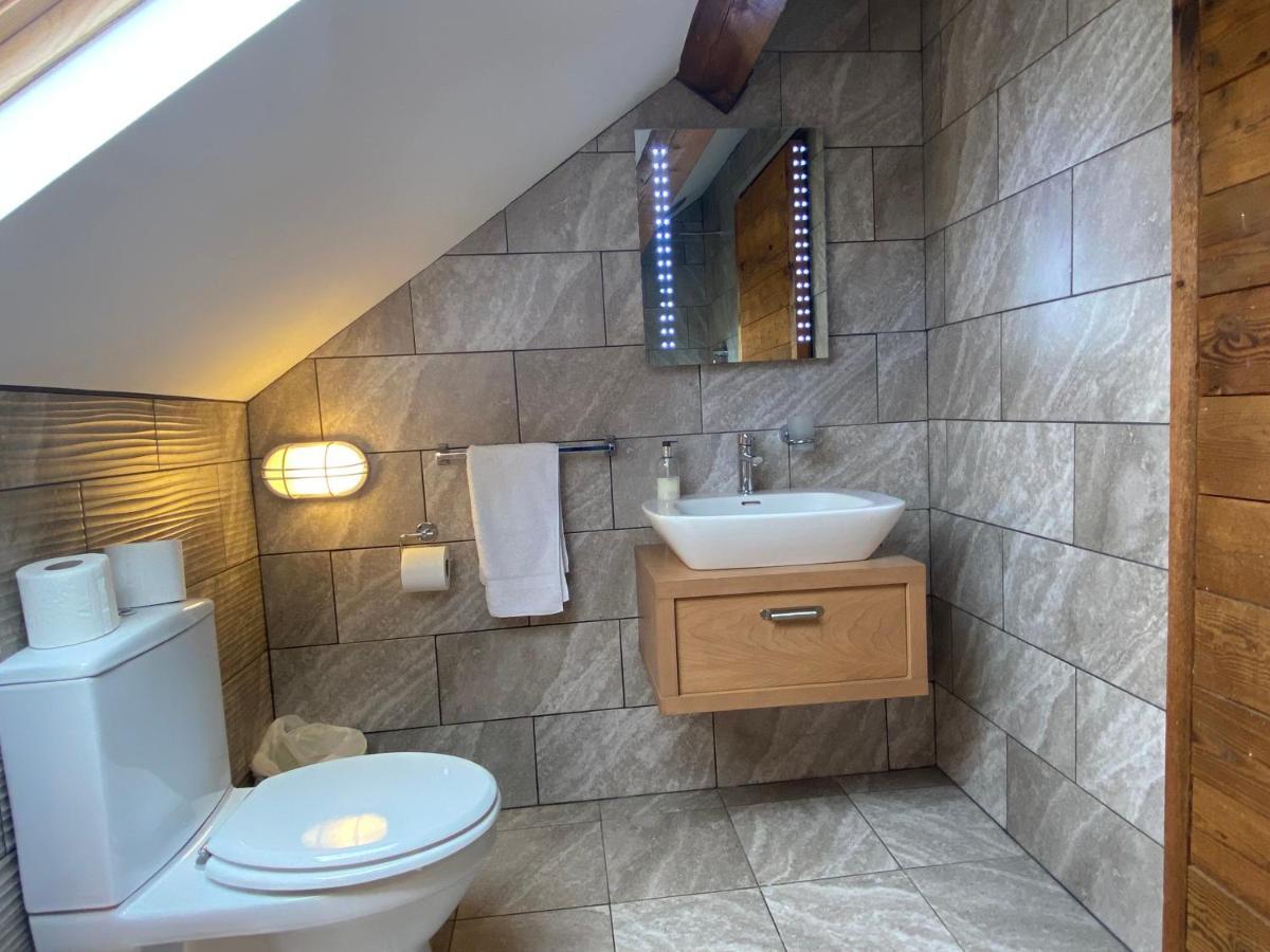Betsey Trotwood. Historic Stylish 2-Bed Cottage. Blundeston 외부 사진